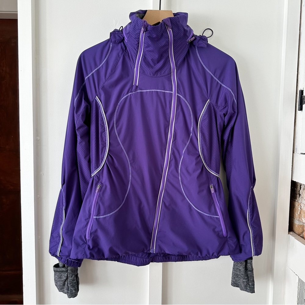 LULULEMON purple inspire jacket